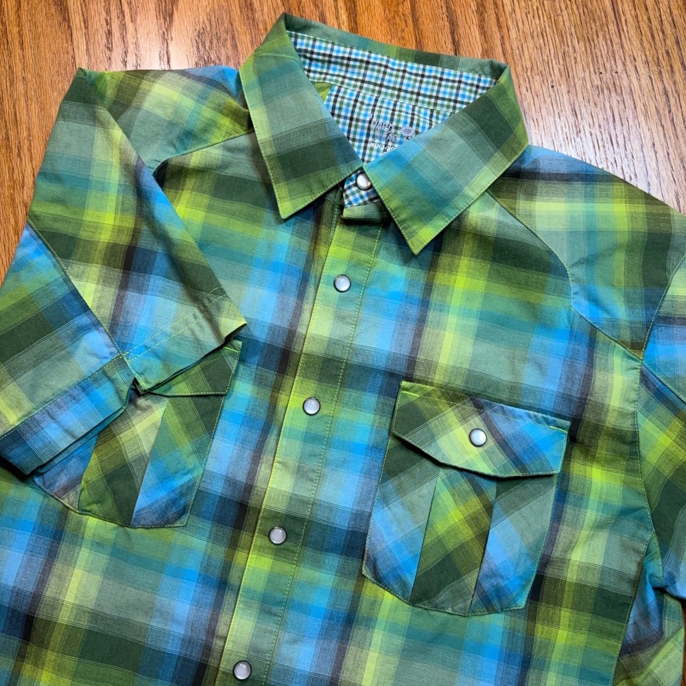 Mountain Hardwear Snap Shirt Mens Medium Green Blue Plaid Short Sleeve Hiking